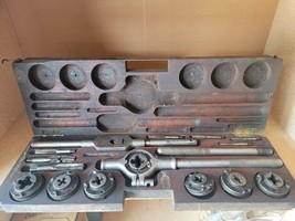 RARE - Antique Champion Blower and Forge Co Tap &amp; Die Set Wooden Box - £36.01 GBP