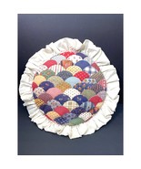 Vintage Handmade Quilt Throw Pillow – 14” Round Shabby Cottagecore Ruffle - €23,93 EUR