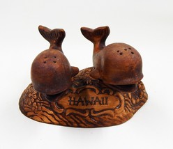 Treasure Craft Hawaii Whale Salt &amp; Pepper Shakers Vintage Mid Century - £15.84 GBP