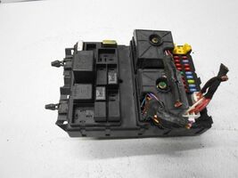 2004 jeep Grand Cherokee  BCM Control Module With Fuse Box - $85.99