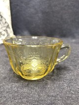 Federal Glass Yellow Depression Glass Madrid Pattern Coffee Cup - £5.56 GBP