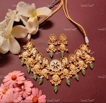 VeroniQ Trends-Traditional Gold Plated Pachi Kundan Choker Necklace with Green B - £141.56 GBP
