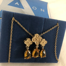 AVON Amber Teardrop Pendant Necklace Gift Set 2008 - £15.55 GBP
