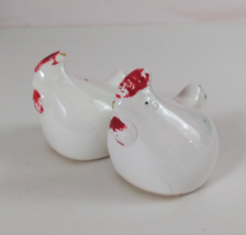 Vintage Red &amp; White Chicken Ceramic Salt &amp; Pepper Shakers - €6,60 EUR