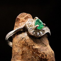 Sterling Silver Ring with pear shape Green Emerald and white CZ - Size 7 - £46.39 GBP