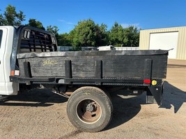 F350SD    2017 Pickup Box 104877897! BED ONLY, NO TAILGATE OR TAIL LIGHTS ! - $1,856.25