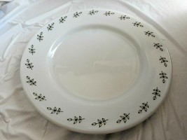 Pyrex Dark GREEN LEAF Double Tough Dinner Plates 9&quot; Restaurant Ware Pieces - £9.36 GBP