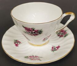 Vintage England Fine Bone China Tea Cup and Saucer Set - $12.82