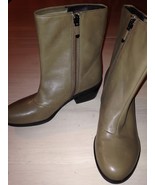 B. Makowsky Women&#39;s Boots Taupe Leather Ankle Zippered Boots Size 6 - $923.60 MXN