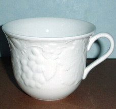 Wedgwood Strawberry &amp; Vine Tea Cup Only Made in UK New - £17.05 GBP