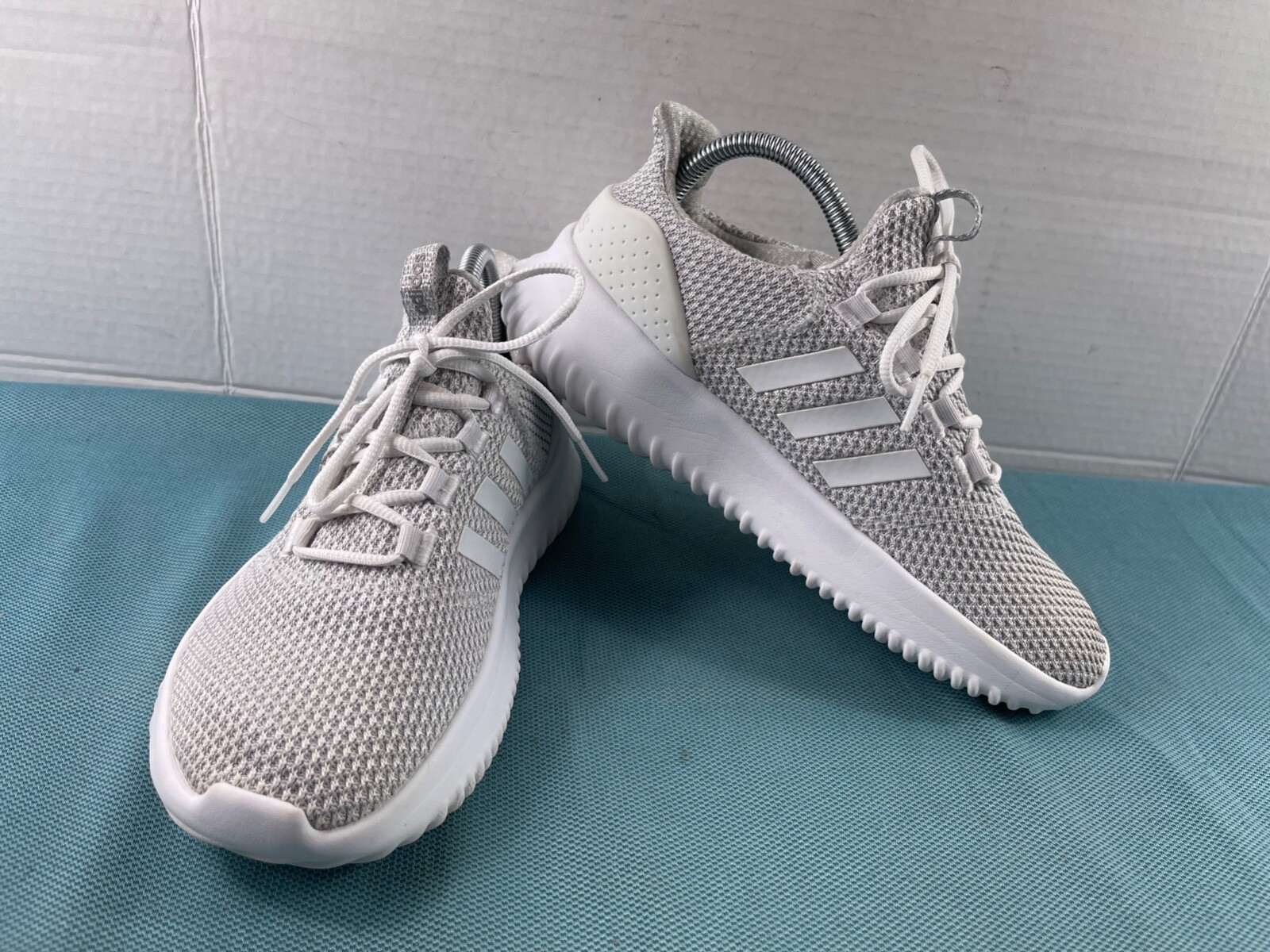 Adidas Cloudfoam Sneakers Men 6 M Ultimate Running Shoes Grey White Athl... - $27.54