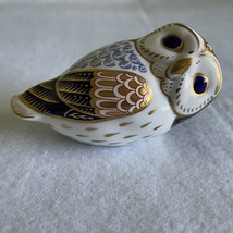 Royal Crown Derby Owl Figurine Imari Gold Stopper Seal Paperweight Recli... - $94.98