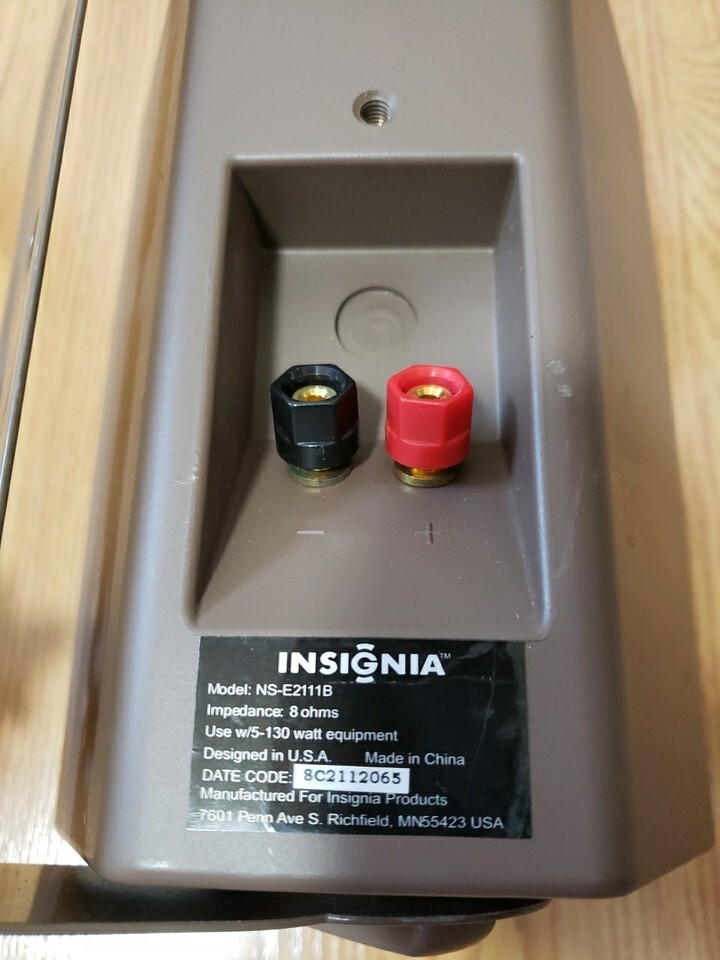 Insignia NS-E2111 Indoor / Outdoor Speakers Brown Item image 4