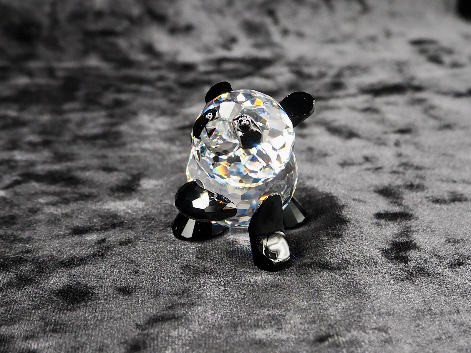 SWAROVSKI MOTHER PANDA   Retired, BNIB 181080 - $135.00