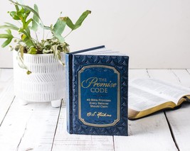 The Promise Code Book 40 Bible Promises Every Believer Should Claim O.S. Hawkins - £9.50 GBP