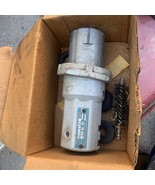 COOPER CROUSE-HINDS APJ6485 60 AMP 3W 4P PLUG (MALE) USED - $1,860.34 MXN