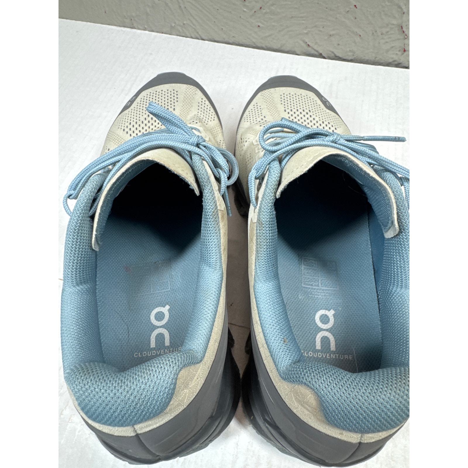ON CLOUD Venture Womens Athletic Training Running Walking Shoes Gray Size 8.5 Item image 3