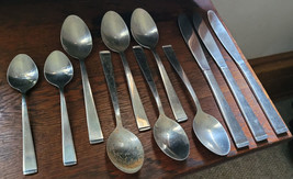 11 Piece Silverware Set Wallace Stainless Steel Knives Spoons Heavy Weight Nice - £43.95 GBP