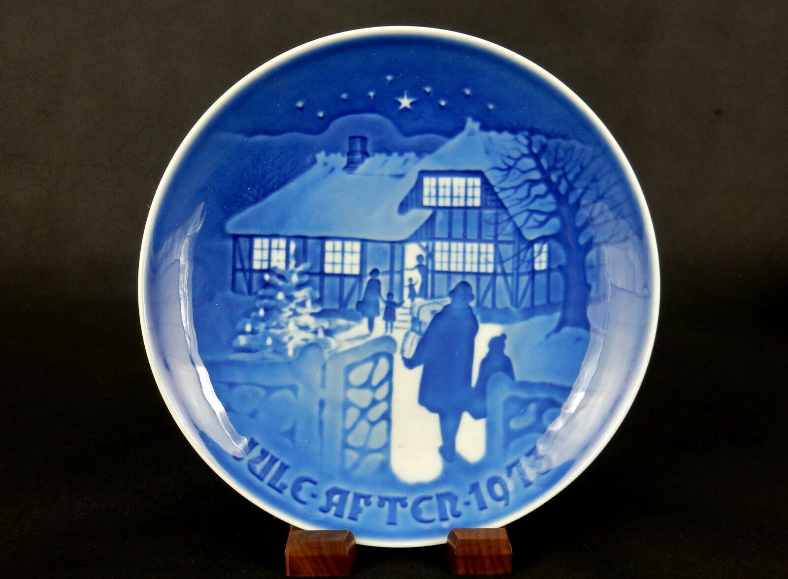 Primary image for Country Christmas ~ Bing & Grondahl Collector Plate 1973, Jule-Aften, #PLT-BG1
