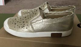 UGG Karsyn Slip-on Gold Sneakers Girls Size 4 - £31.46 GBP