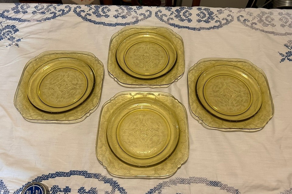 4 Indiana Glass Recollections Salad Plate 7&quot; Amber Glass - $37.61
