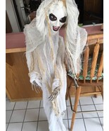 66 Inch Light Up Goul/ Holloween Decorations Vampire Bride Stake-NEW-SHI... - $1,683.05 MXN