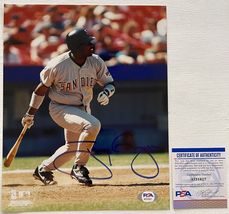 Tony Gwynn Signed Autographed Glossy 8x10 Photo San Diego Padres - PSA/DNA COA - £103.90 GBP