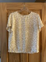 Ana A New Day Sheer Short Sleeve Top Size Medium - $147.47 MXN