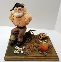 Elf Gnome Camping Display Fall Popcorn Decorative - £23.11 GBP