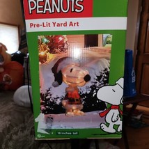 NEW Peanuts 18&quot; Pre-Lit Snoopy Santa Indoor Outdoor Yard Art Lawn Decor Light Up - £31.49 GBP