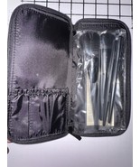 Mary Kay Essential Brush Collection 5 BRUSH SET Brushes Makeup Bag Clutch - $745.57 MXN