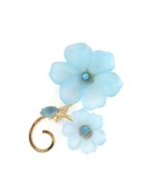 VINTAGE GOLD COLOR BROOCH W TWO PERIWINKLE FLOWERS W BLUE NAVETTE CENTER... - $12.99