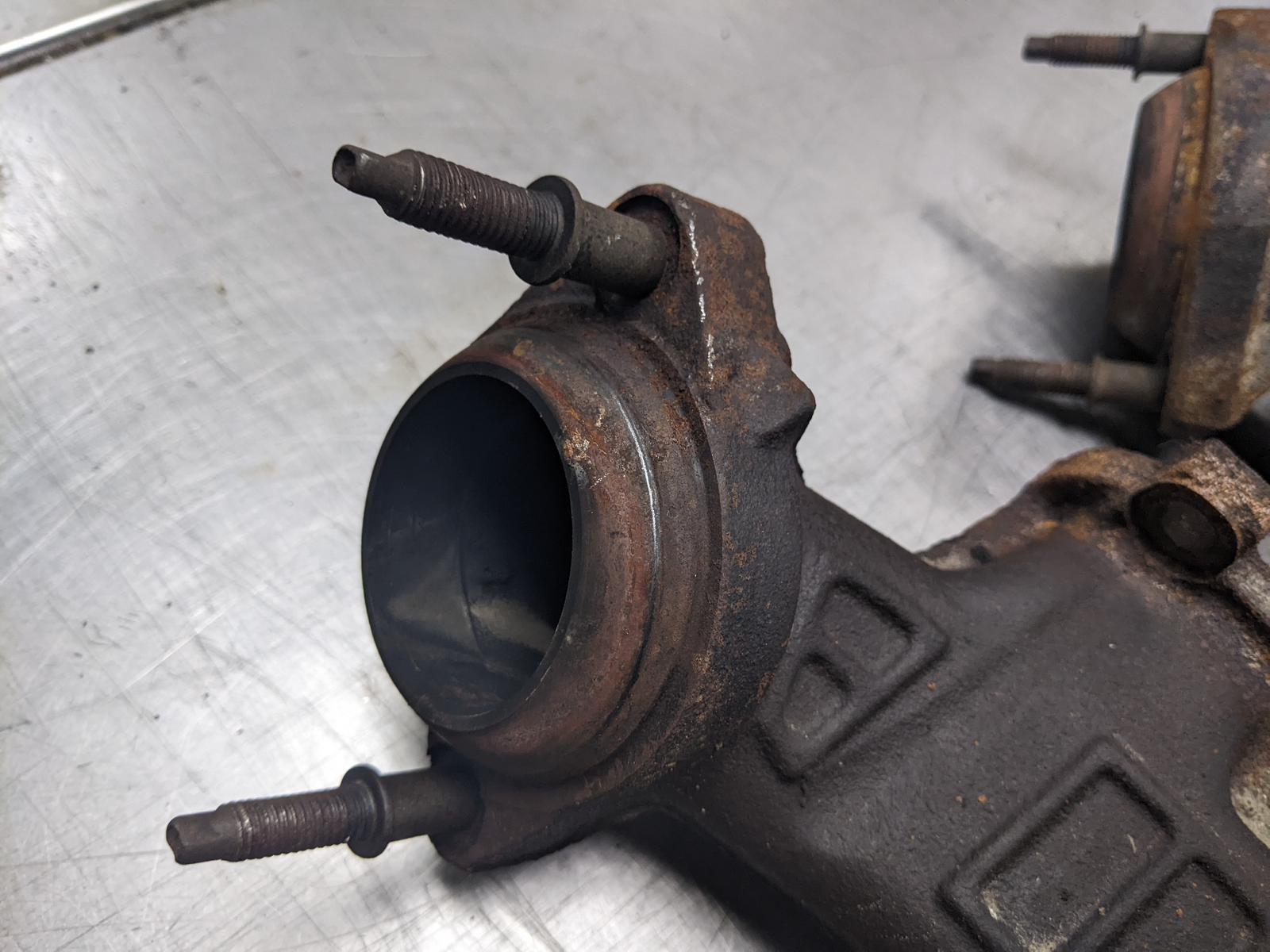 Exhaust Manifold Pair Set For 03-04 Lincoln Navigator  5.4  Gas - $148.45