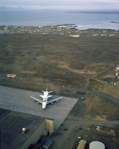 NASA 747 with space shuttle Enterprise taxis in Keflavik Iceland New 8x10 Photo - £7.10 GBP