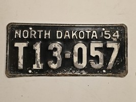 1954 North Dakota Truck License Plate T13-057 ND ‘54-Decor-Man Cave-Shop - $27.35 CAD