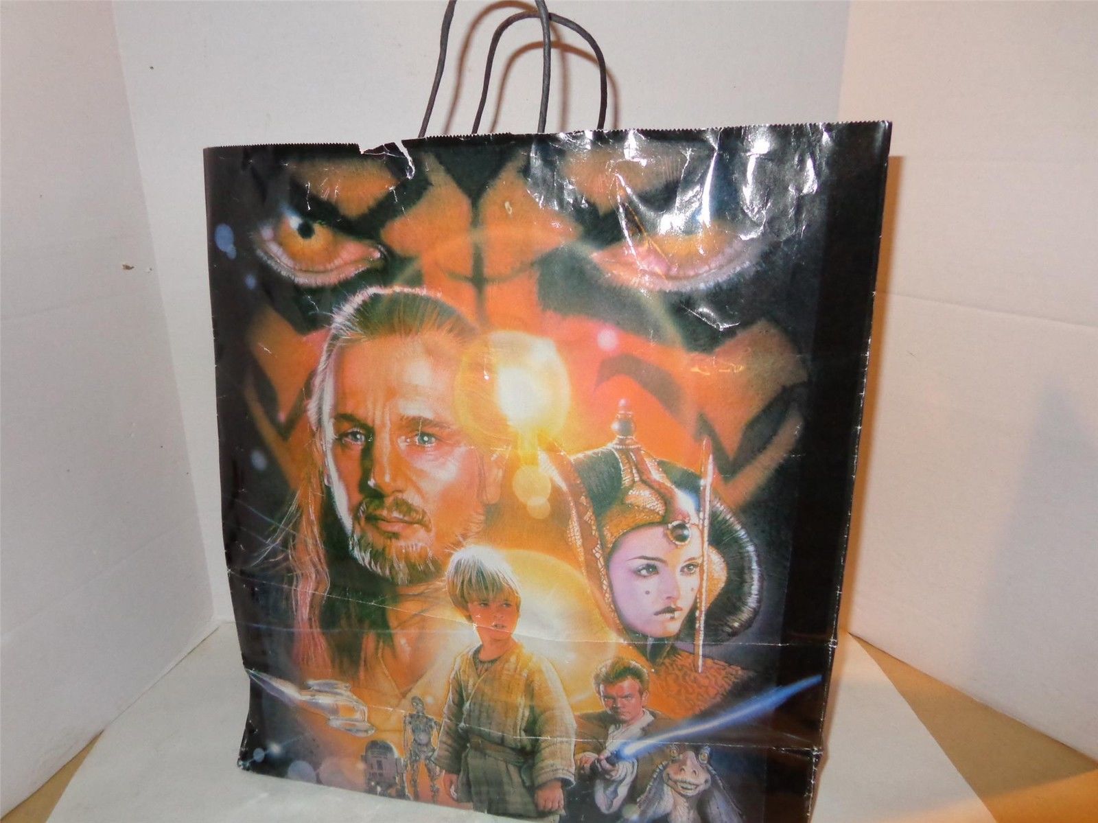 OLDER STAR WARS THEMED SHOPPING BAG- FULL SIZE- GOOD CONDITION- BB7 - $2.75