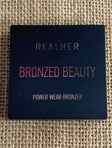 RealHer BRONZED BEAUTY Power Wear Bronzer - $36.96 MXN