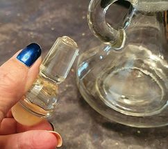 VINTAGE CLEAR GLASS OIL & VINEGAR CRUET image 3