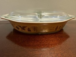 Vintage PYREX Early Americana Brown &amp; Gold  1 .5 qt. w/ Lid Divided Casserole - £20.56 GBP