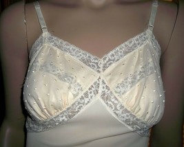 Full Slip Dotted Swiss Chiffon Size 7 Creamy Beige Vintage Young American Maid - £23.73 GBP