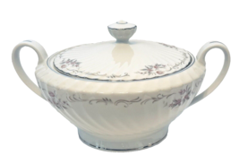 Gold Standard Genuine Porcelain Round Covered Casserole Dish Pink Flowers Lidded - $32.12