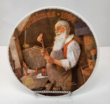 Norman Rockwell 1984 Santa in His Workshop Plate Knowles Christmas #11 I... - £6.88 GBP