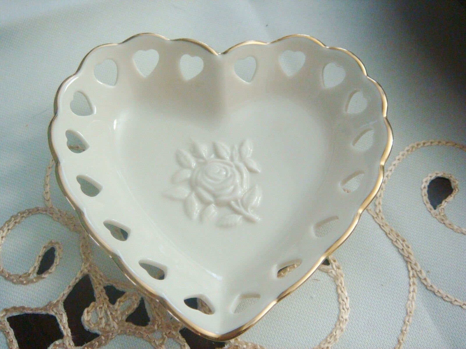 Lenox "Heart Dish", NIB, around 5" ivory - $29.70