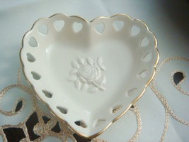 Lenox &quot;Heart Dish&quot;, NIB, around 5&quot; ivory - £23.30 GBP