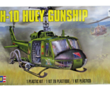 Revell UH-1D HUEY GUNSHIP &quot; We were Soldiers&quot; Vietnam  Helicopter Open Box - £16.03 GBP