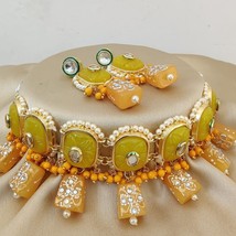 Indian Bollywood Style Gold Plate Kundan Choker Necklace Yellow Jewelry Set - £37.35 GBP