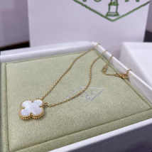VCA Necklaces Vintage Alhambr/Pendants Mother of Pearl /18k Yellow Gold - £697.82 GBP