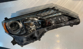 2013-2015 Toyota RAV4 Right Front Headlight P/N W0717 Genuine Oem Part - £50.75 GBP