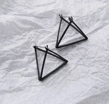 3D cube triangle box earrings - £7.90 GBP