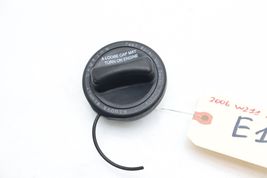 06-09 MERCEDES-BENZ W211 E350 FUEL TANK CAP E1233 image 5